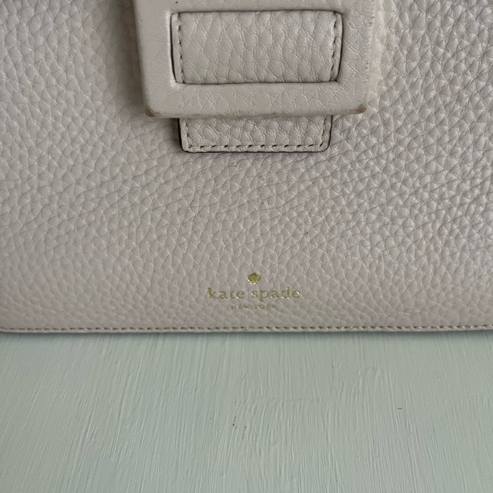 Kate Spade Carlyle Bag - Picture 3 of 10
